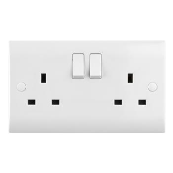 Curved Double White Resin Switched Socket CE422