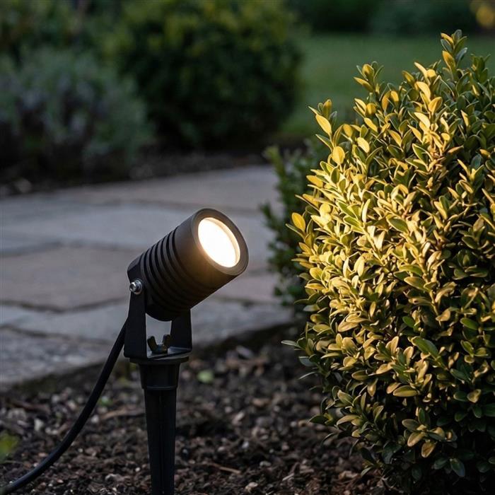 Veron LED IP65 Short Outdoor Ground Spike 2833BK