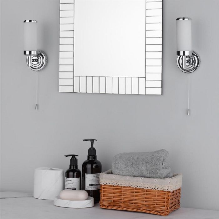 Century IP44 Bathroom Wall light Chrome Finished CEN0750