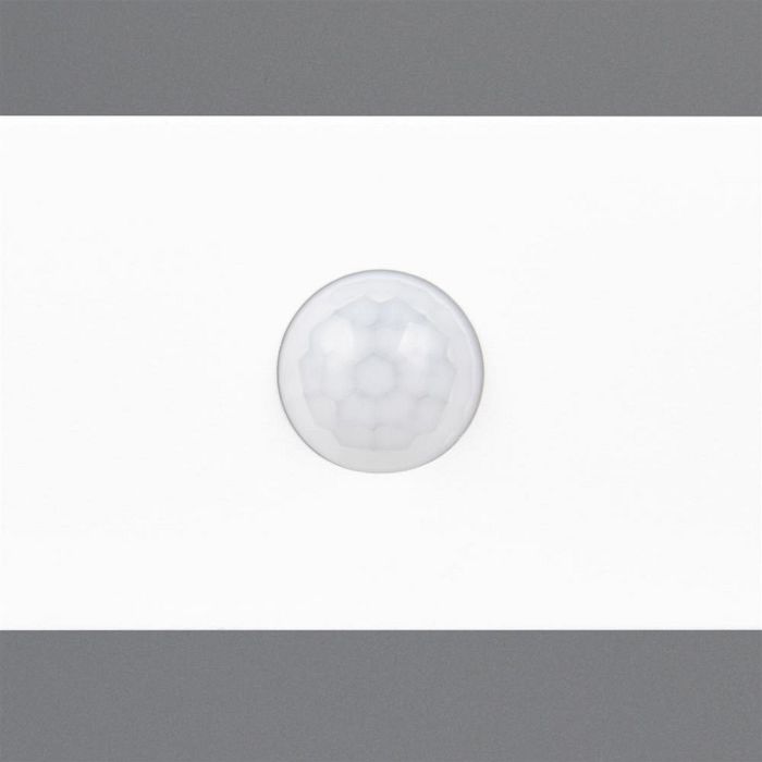 Bilbao IP44 White Outdoor PIR Solar Wall Light R23336201